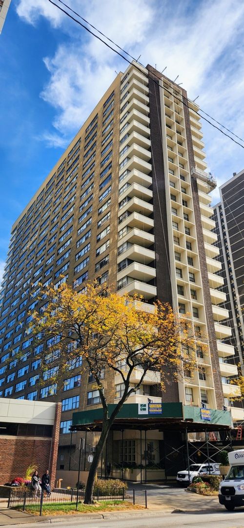 apt-3d-6157 N Sheridan Rd, Chicago, IL, 60660-2813 | Card Image