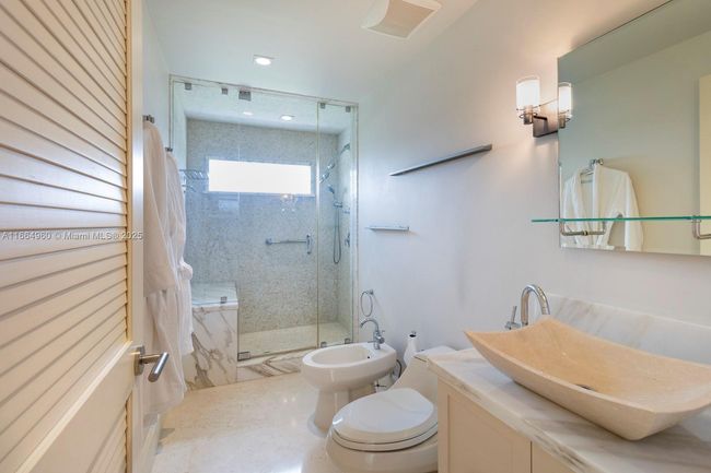 APT-174 - 201 Crandon Blvd, Townhouse with 4 bedrooms, 7 bathrooms and null parking in Key Biscayne FL | Image 45