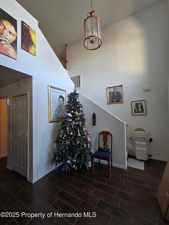 9276 Elm Ct, House other with 6 bedrooms, 5 bathrooms and null parking in SPRING HILL FL | Image 14