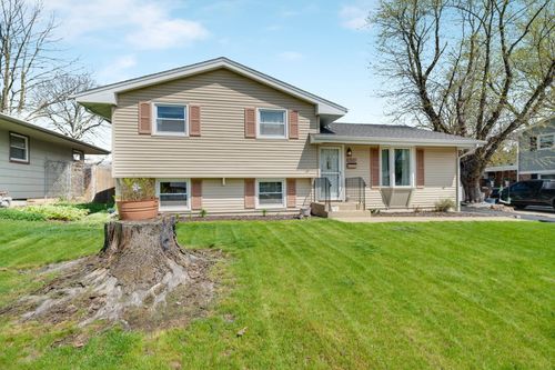 1611 Norte Dame Road, Rockford, IL, 61103 | Card Image