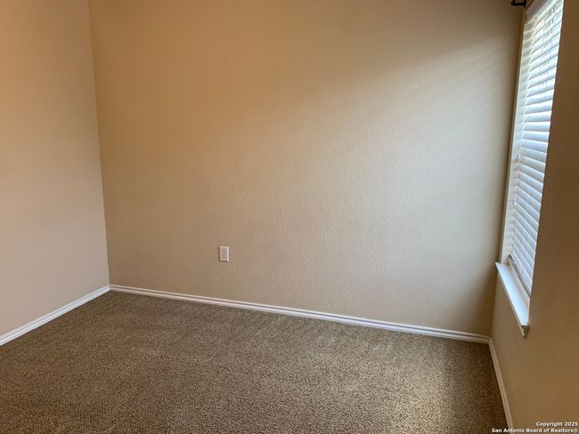 201 Anne Louise Dr, Home with 3 bedrooms, 3 bathrooms and null parking in New Braunfels TX | Image 34
