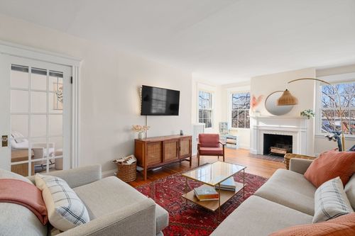 46a-43 Linnaean St, Cambridge, MA, 02138-1569 | Card Image