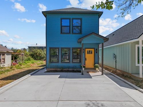 125 4th St, Dickinson, TX, 77539-2450 | Card Image