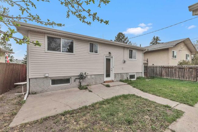 3248 Dovercliffe Rd Se, House other with 5 bedrooms, 2 bathrooms and 2 parking in Calgary AB | Image 37
