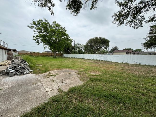 107 Buchanan St., House other with 4 bedrooms, 4 bathrooms and 2 parking in Laguna Heights TX | Image 4