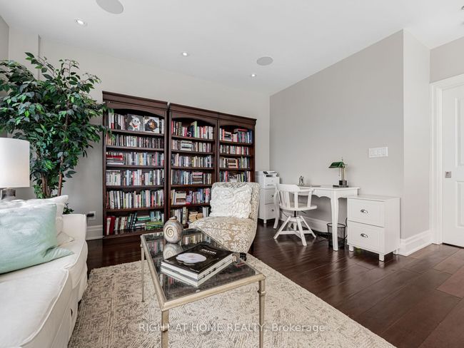 204 - 1 Rainsford Rd, Condo with 3 bedrooms, 2 bathrooms and 1 parking in Toronto ON | Image 22