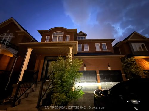 162 Bathurst Glen Dr, Thornhill, ON, L4J8Y8 | Card Image