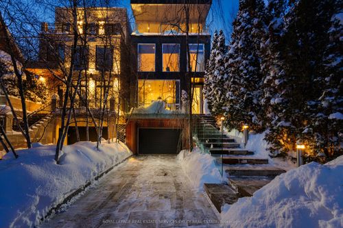 20A Woodlawn Ave W, Toronto, ON, M4V1G7 | Card Image