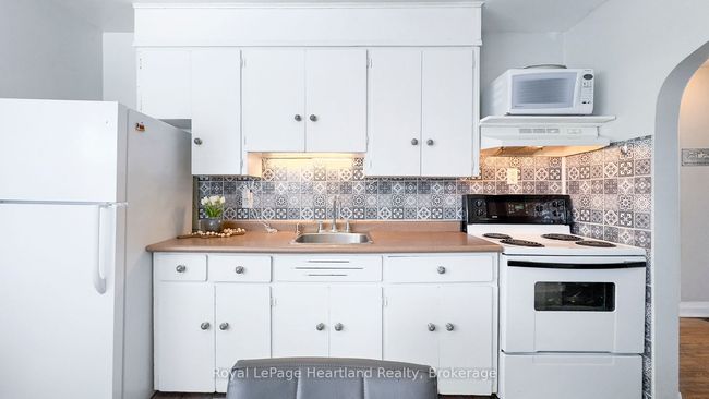 305 Mary St, House other with 3 bedrooms, 1 bathrooms and 4 parking in Goderich ON | Image 12