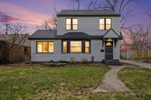 2443 Cherrywood Ct Sw, Wyoming, MI, 49519-2215 | Card Image