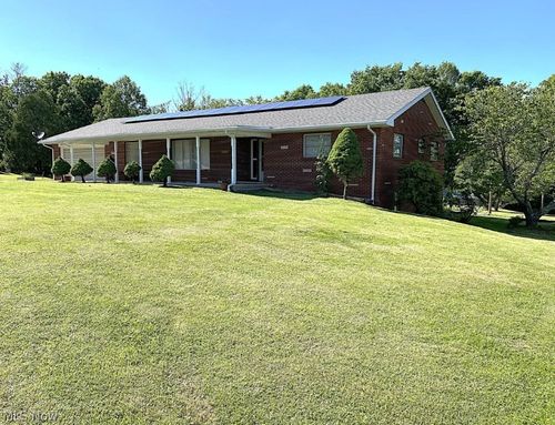 61 Oak Dr, Spencer, WV, 25276-1057 | Card Image