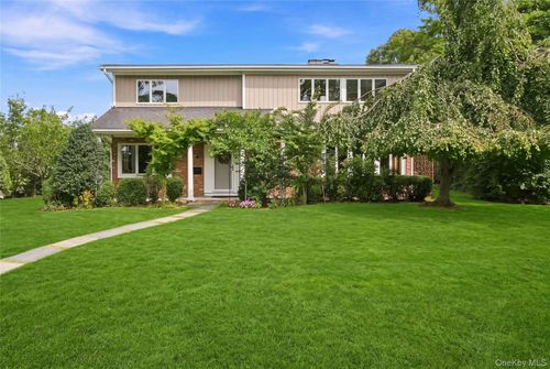 4 Saltmeadow Lane, Islip, NY, 11705 | Card Image