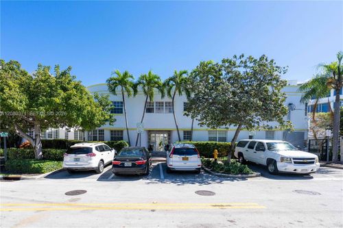 11-2383 Flamingo Dr, Miami Beach, FL, 33140-4802 | Card Image