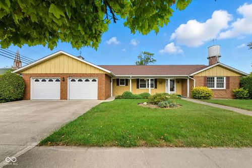 4 W North St, Remington, IN, 47977-8692 | Card Image