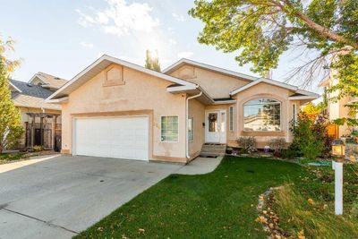 224 Heritage Blvd W, House detached with 4 bedrooms, 3 bathrooms and 4 parking in Lethbridge AB | Image 1