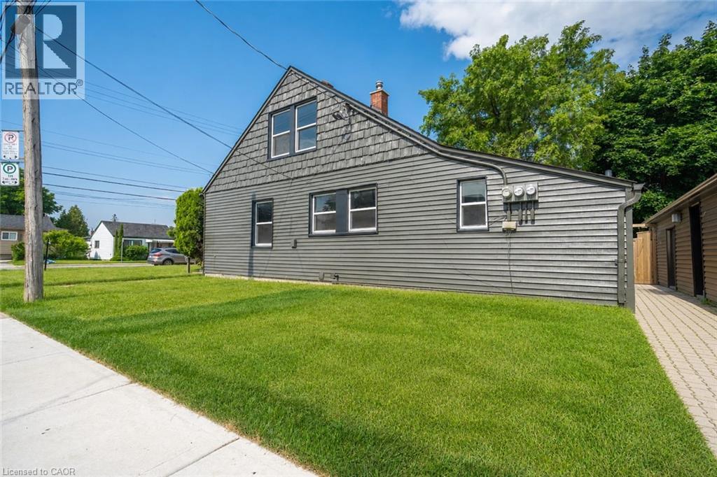 Residential Lease in Hamilton 5