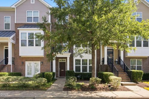 9136 Falkwood Rd, Raleigh, NC, 27617-8211 | Card Image