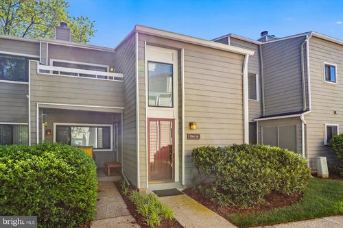 1963b-1963 Villaridge Dr, RESTON, VA, 20191-4825 | Card Image