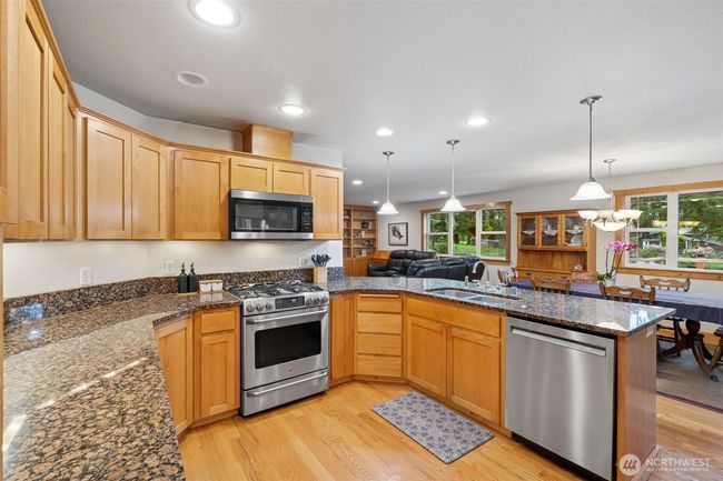 39800 224 Th Ave Se, House other with 4 bedrooms, 2 bathrooms and 2 parking in Enumclaw WA | Image 8
