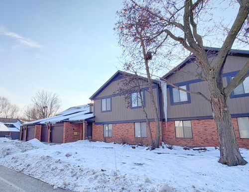 apt-d-22 Creekside Cir, Elgin, IL, 60123-1111 | Card Image