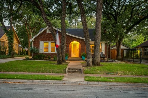 2310 Primrose Ave, Fort Worth, TX, 76111-1421 | Card Image