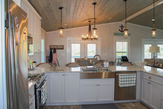 340 Sw 470 Th Ave, House other with 3 bedrooms, 2 bathrooms and null parking in Steinhatchee FL | Image 19