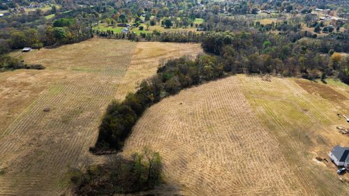 2736 Hartsville Pike, Castalian Springs, TN, 37031-4705 | Card Image