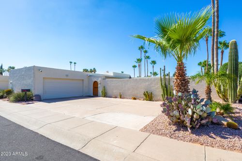 7270 E Loma Ln, Scottsdale, AZ, 85258-2744 | Card Image