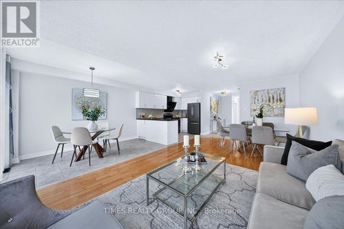 224 Westway Cres, Concord, ON, L4K5S9 | Card Image