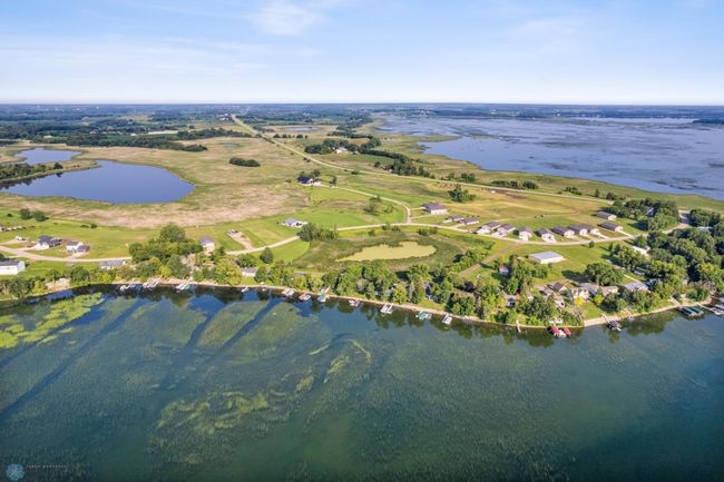 aerial of surrounding area | Image 25