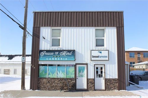 526 12th Ave, Estevan, SK, S4A1E6 | Card Image