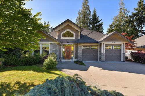 2136 Champions Way, Victoria, BC, V9B0R9 | Card Image