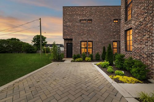 d-827 Ramsey St, Nashville, TN, 37206-4041 | Card Image