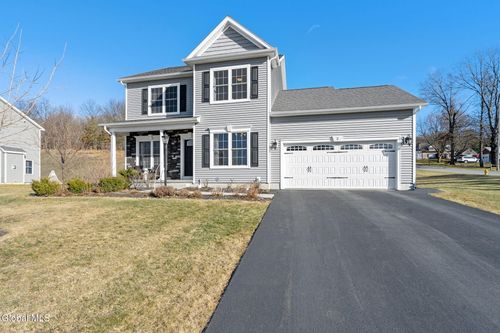 2 Birch Ct, Troy, NY, 12180-8447 | Card Image