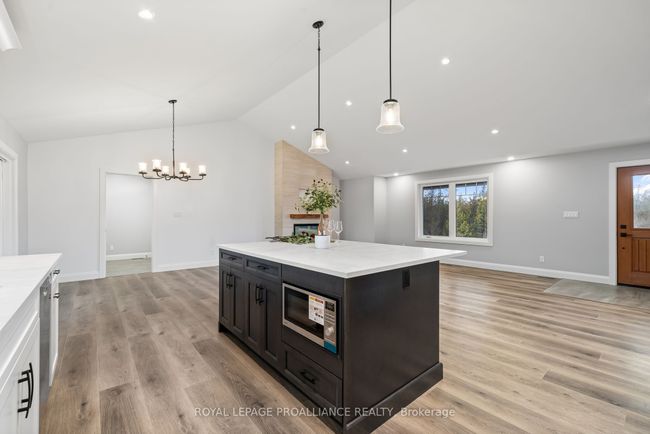 3850 Harmony Rd, House other with 3 bedrooms, 3 bathrooms and 6 parking in Shannonville ON | Image 20