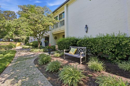 41-395 Redding Rd, Lexington, KY, 40517-2369 | Card Image