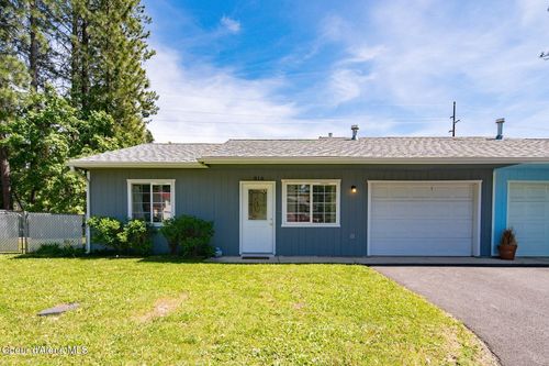 816 Shidaw Ct, Sandpoint, ID, 83864-3111 | Card Image