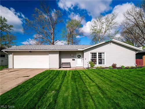 760 Trotter Ln, Berea, OH, 44017-2648 | Card Image