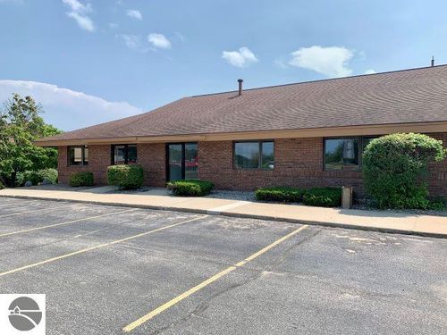 3263 Racquet Club Drive, Traverse City, MI, 49684 | Card Image