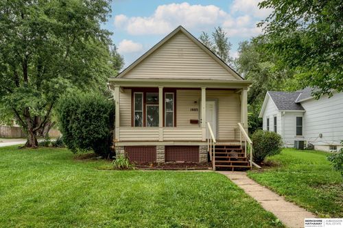 1003 S 42nd St, Omaha, NE, 68105-1702 | Card Image