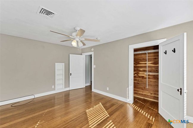 1012 7 Th St, House other with 2 bedrooms, 2 bathrooms and null parking in Blanco TX | Image 16