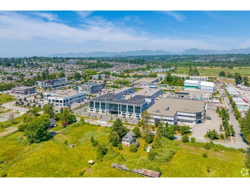 318-15315 66 Avenue, Surrey, BC, V3S2A2 | Card Image