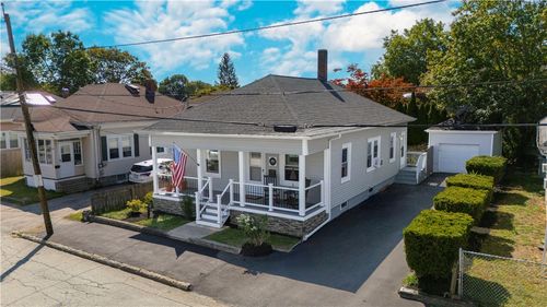 50 Finch Ave, Pawtucket, RI, 02860-2416 | Card Image