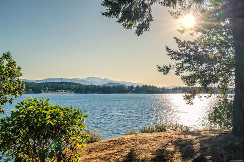 1419 Madrona Dr, Nanoose Bay, BC, V9P9C9 | Card Image