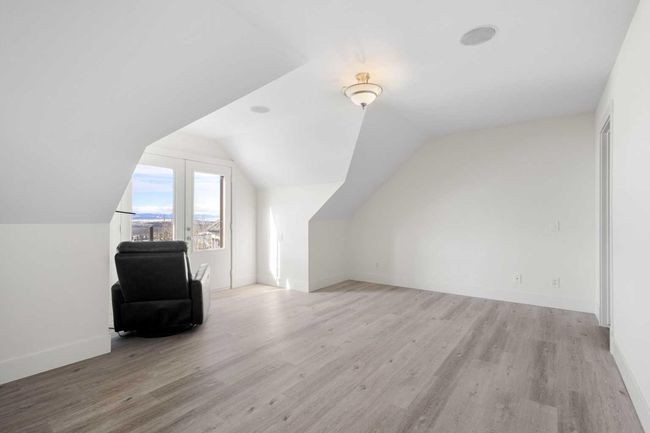 39 Slopes Grove Sw, Home with 4 bedrooms, 4 bathrooms and 5 parking in Calgary AB | Image 16