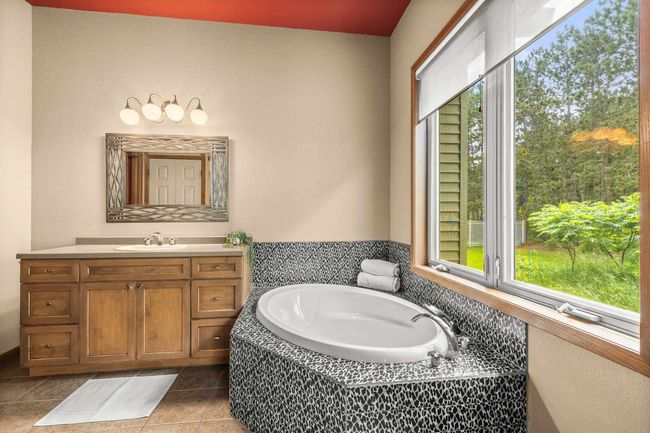 1022 Cortland Ln, House other with 4 bedrooms, 3 bathrooms and null parking in Stevens Point WI | Image 23