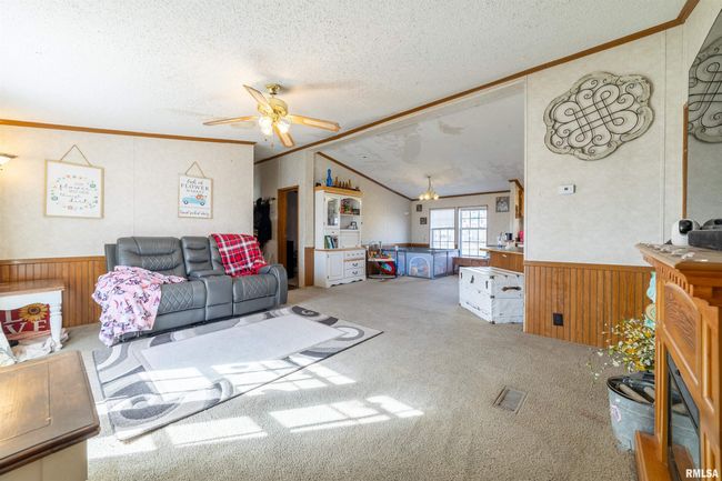 611 N Rangeline Street, House other with 5 bedrooms, 2 bathrooms and null parking in Lima IL | Image 4