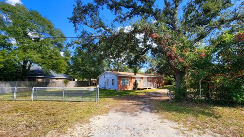 1200 Forest Heights Rd, Fort Walton Beach, FL, 32547-1242 | Card Image