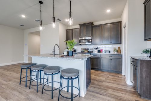 102 Walnut St, Whitesboro, TX, 76273-2135 | Card Image