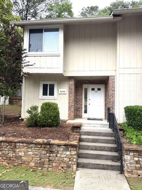 2240 Runnymead Rdg Se, Marietta, GA, 30067-6676 | Card Image